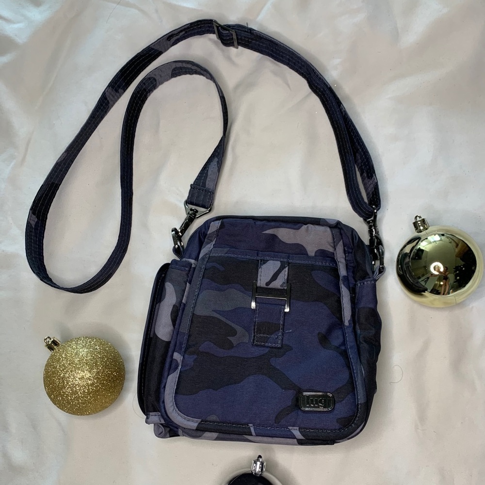Army sporty purse!